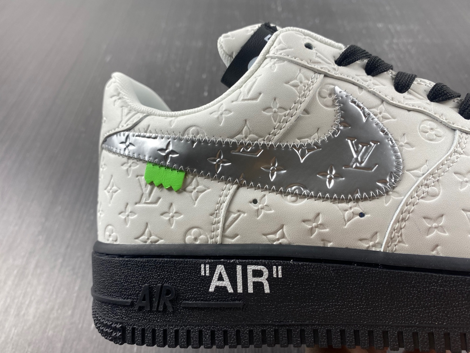 lvt x nike air force1