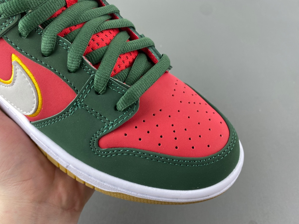 Nike SB Dunk 