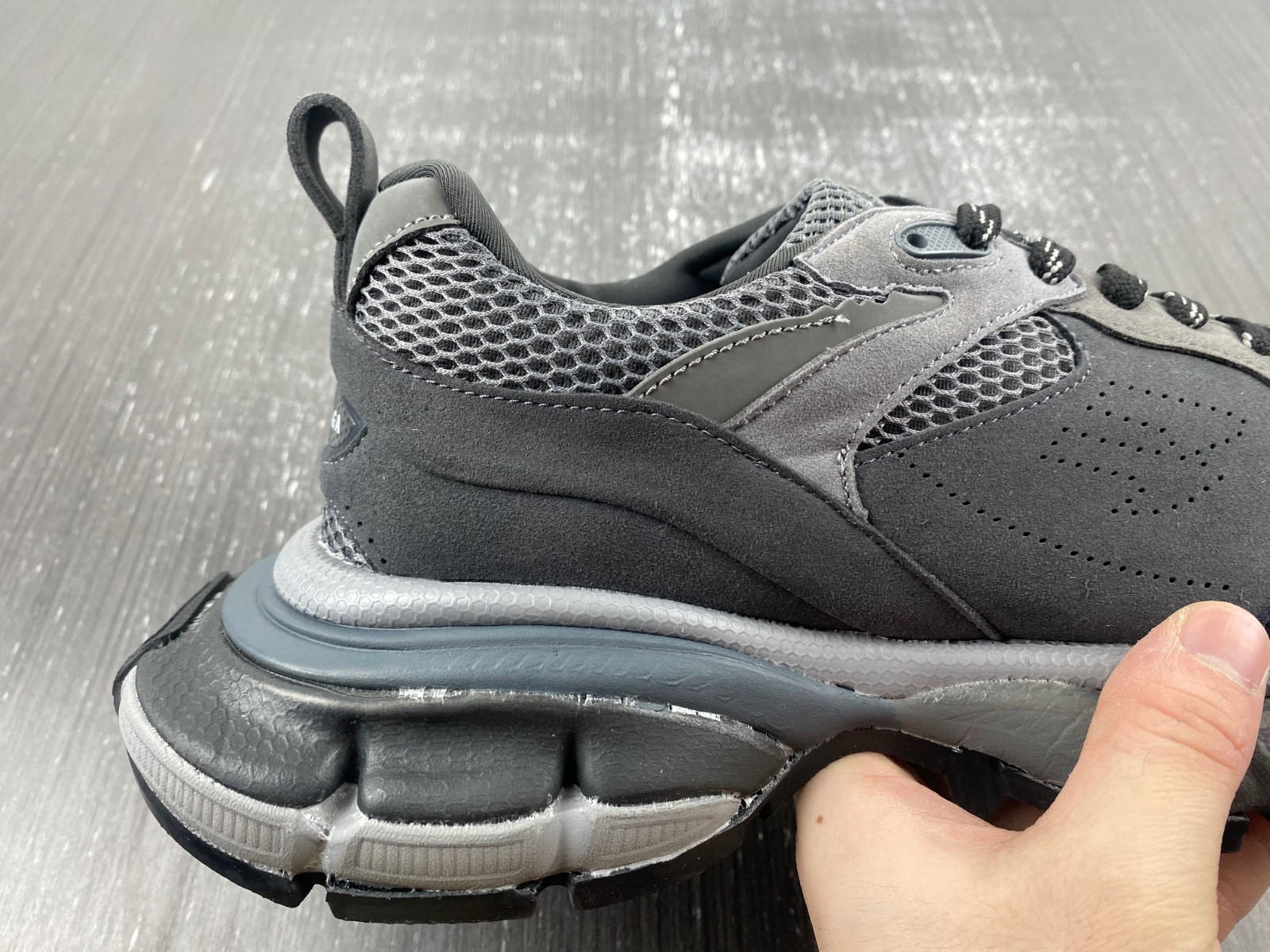 bc xl sneakers