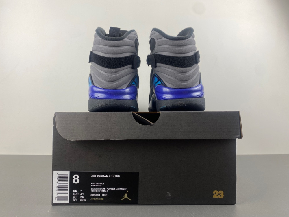 Air Jordan 8 Retro 