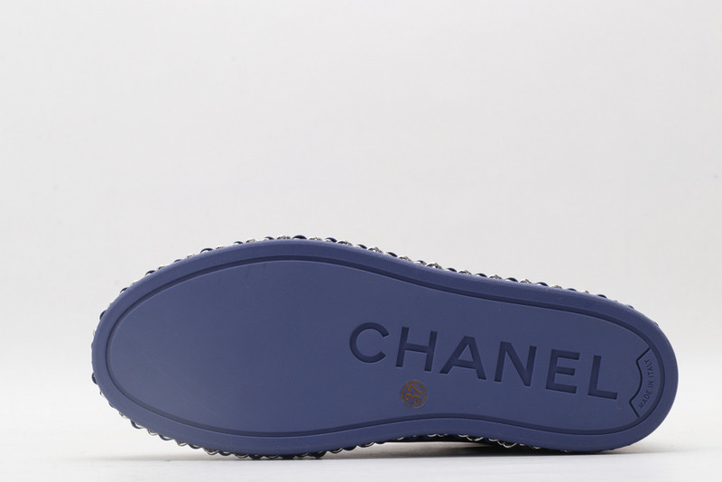 Ch*el sneaker