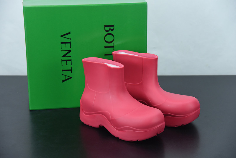 Bo*te*ga ve*ne*ta sneaker