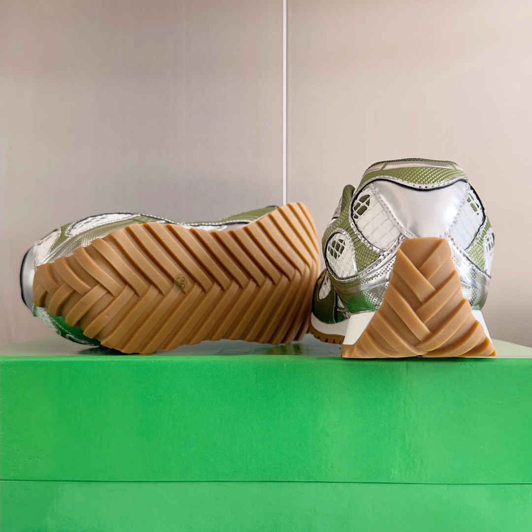b0tte*a Ven*ta orbit sneaker