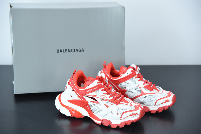 bc track sneaker
