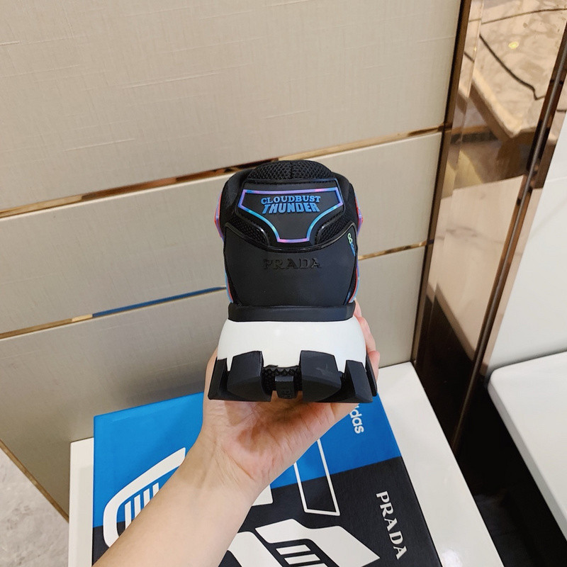pr sneaker