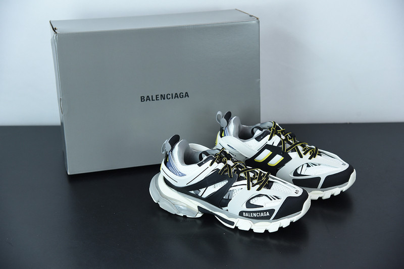 bc track sneaker