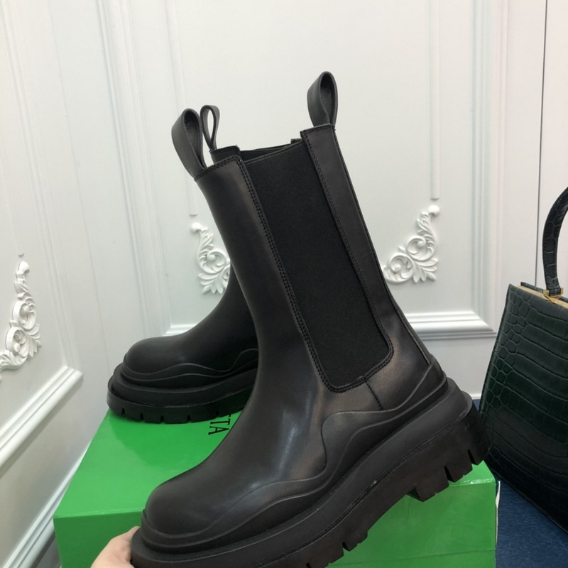 Bo*te*ga ve*ne*ta sneaker