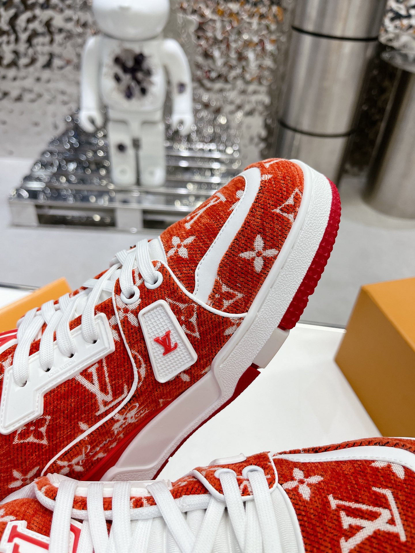 LVT SNEAKERS