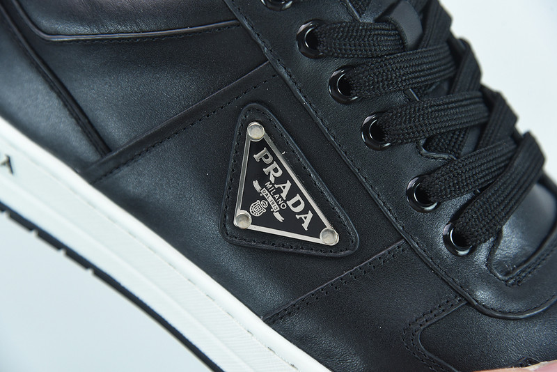pr sneaker