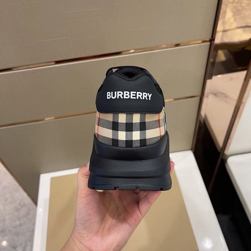 B**rry sneaker