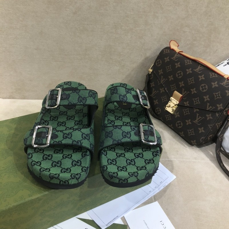g*u*i sandals