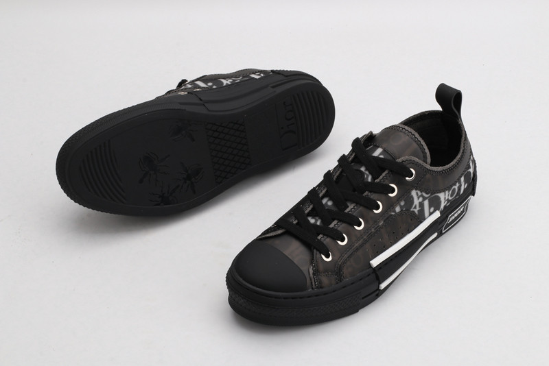 dio* x kaws b23 low-top sneakers in oblique 1012