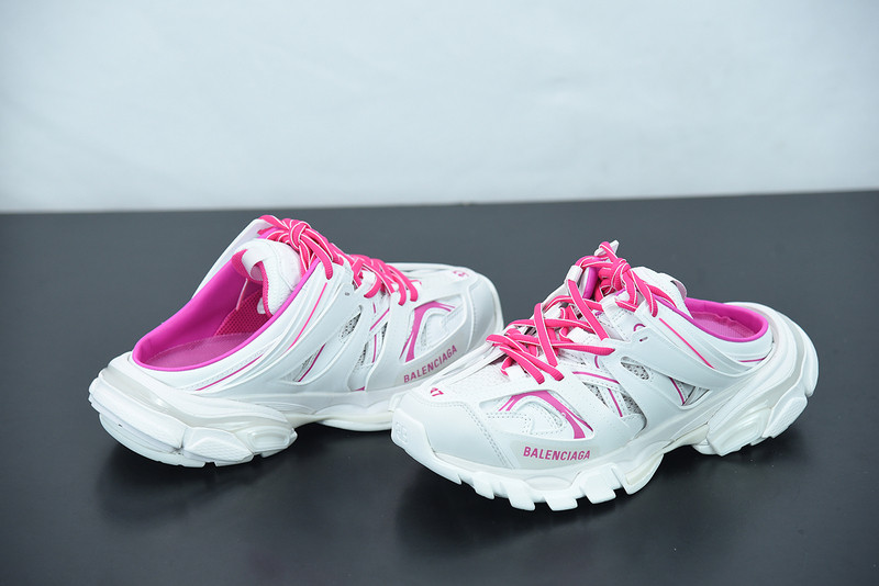 bc track sneaker