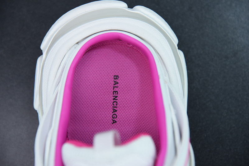 bc track sneaker