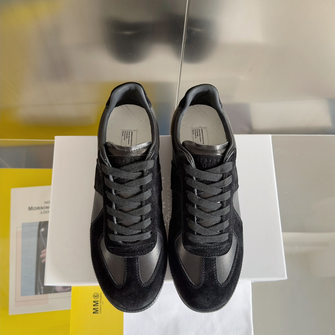 ma*s*n Ma*i*la sneaker