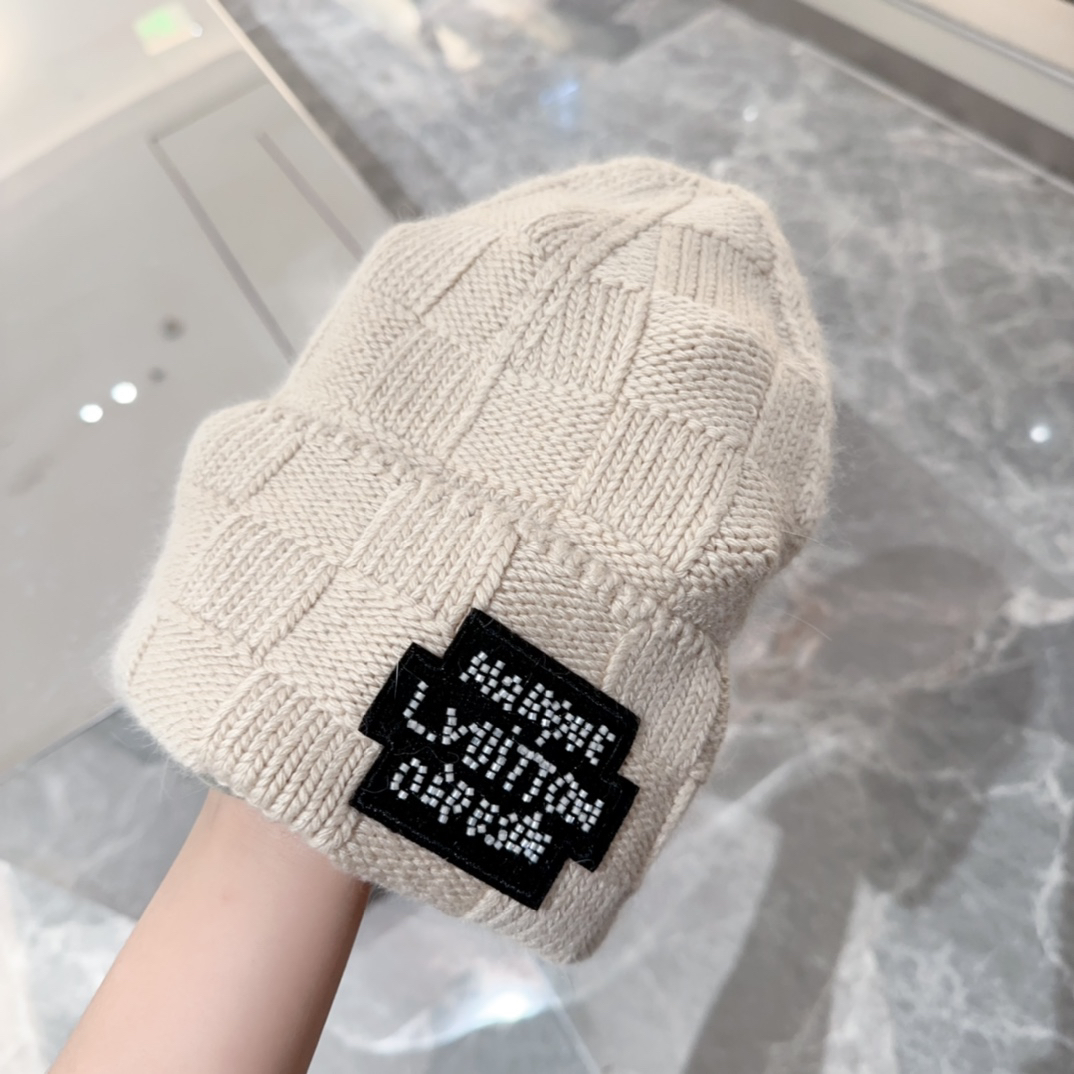 lvt Hat