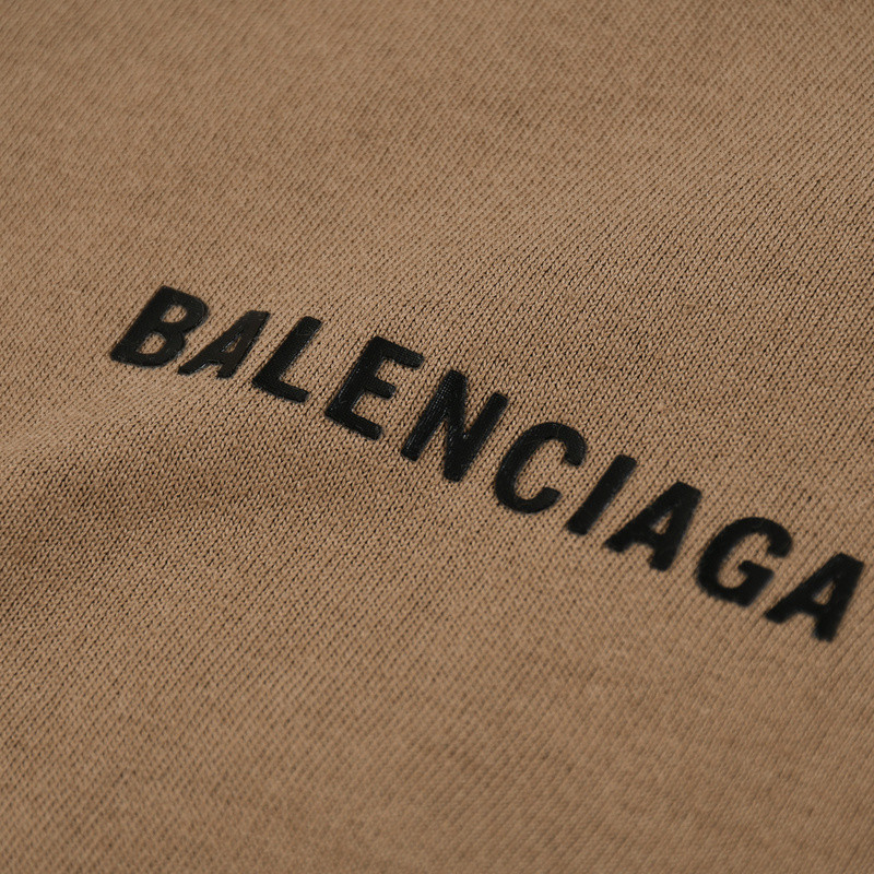 Ba*len*cia*ga clothes