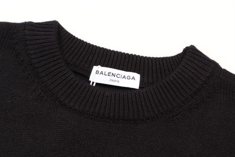 Ba*len*cia*ga clothes