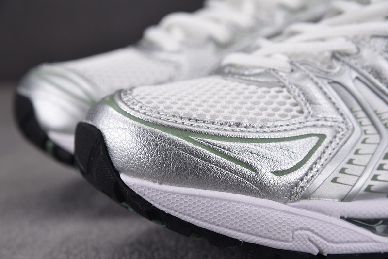 As*ic*s gel kayano 14 