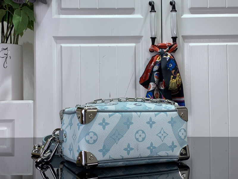 LVT PURSE