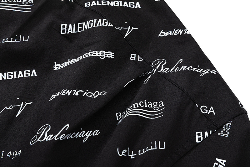 Ba*len*cia*ga clothes