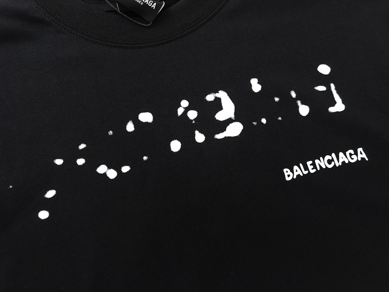 Ba*len*cia*ga clothes