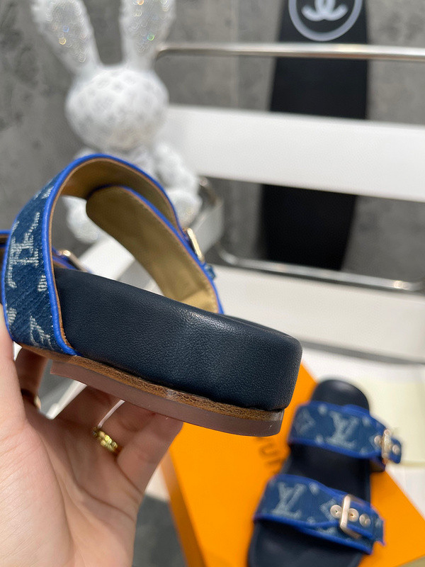 lvt sandals