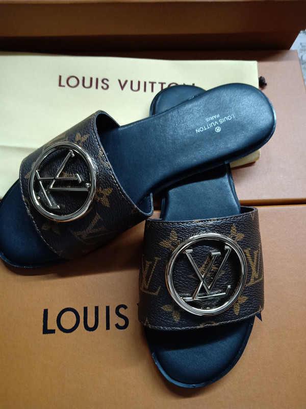 lvt sandals
