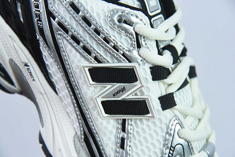 new balance sneaker