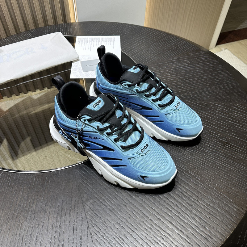 DIO* SNEAKER