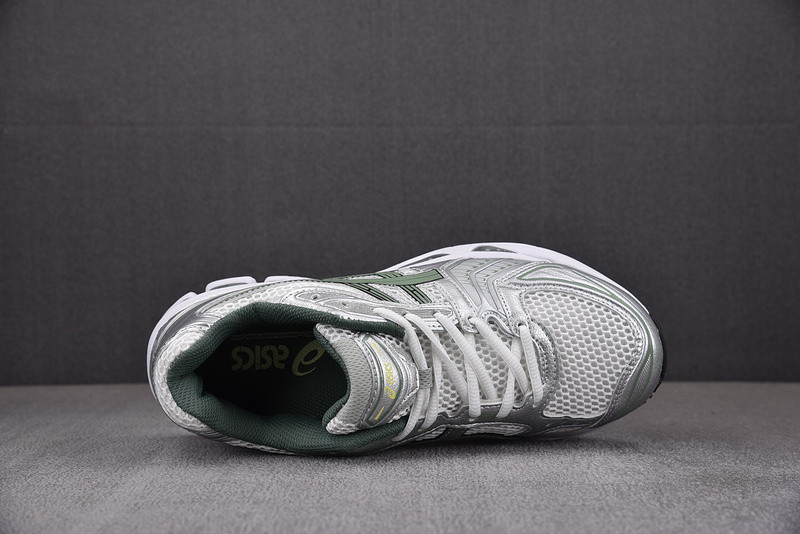As*ic*s gel kayano 14 