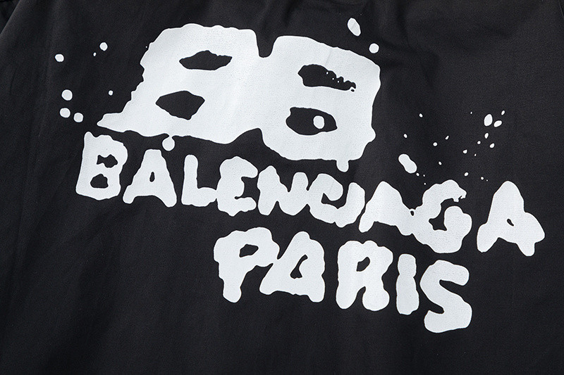 Ba*len*cia*ga clothes