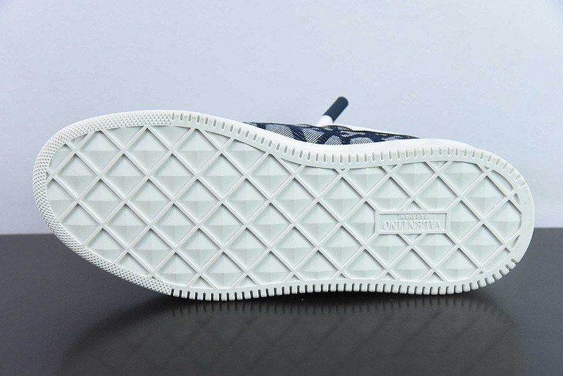 valentino sneaker