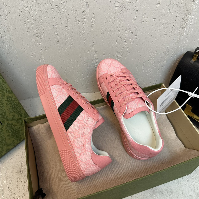 G*u*i sneaker