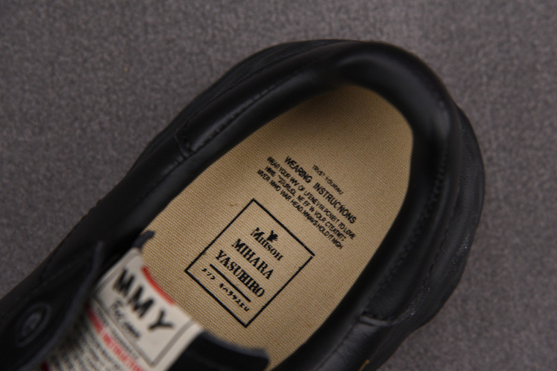 Ma*s*n mihara yasuhiro sneaker