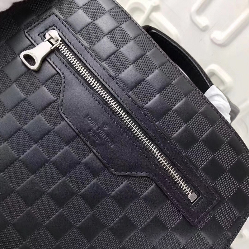 LVT PURSE