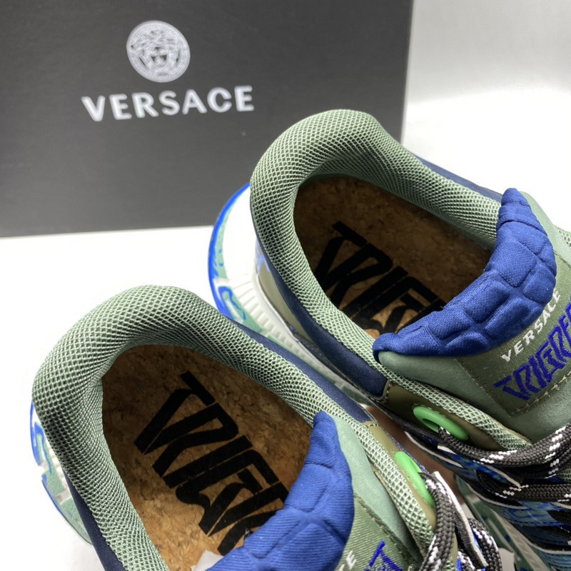 vs chain reaction sneakers