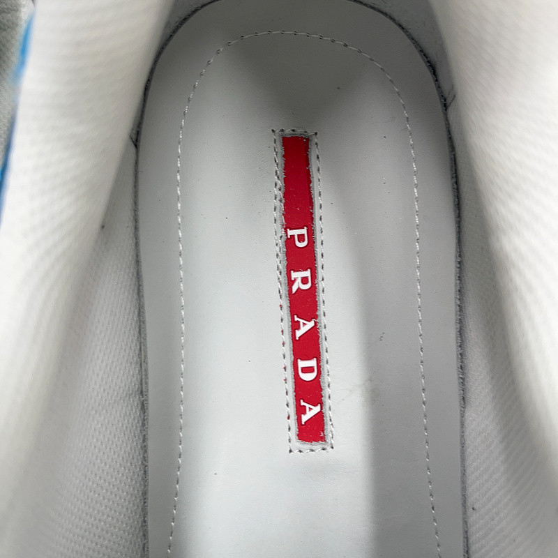 pr sneaker