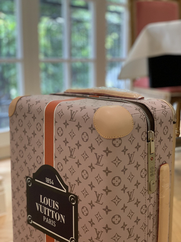 LVT HORIZON four-wheeled trolley case