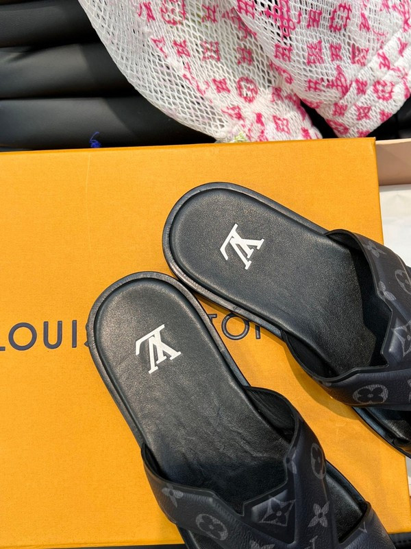 lvt sandals
