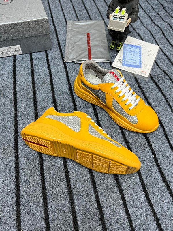 pr sneaker