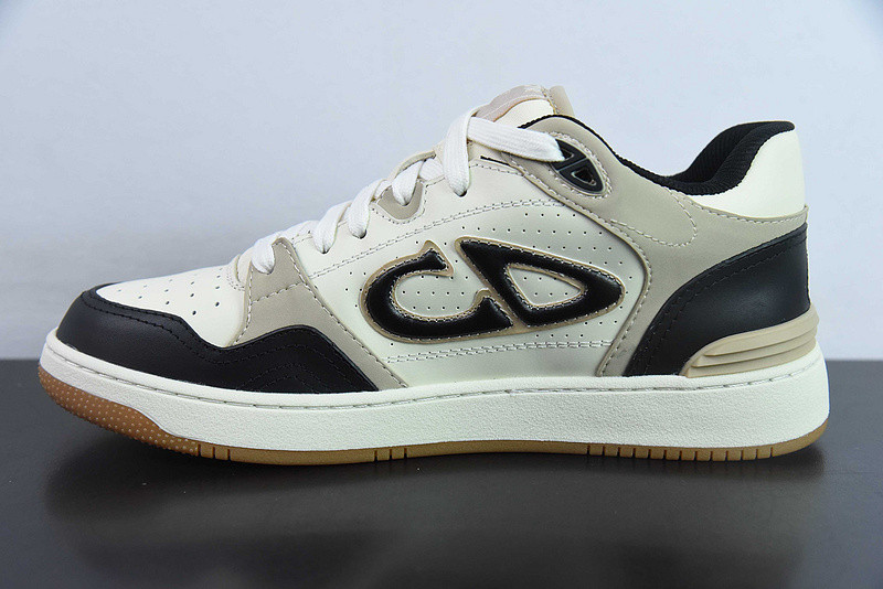 dio* sneaker