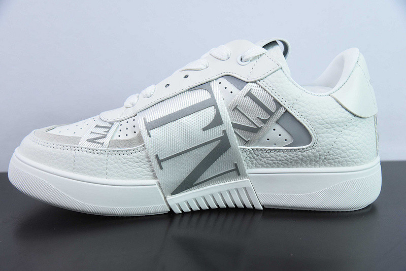 valentino sneaker