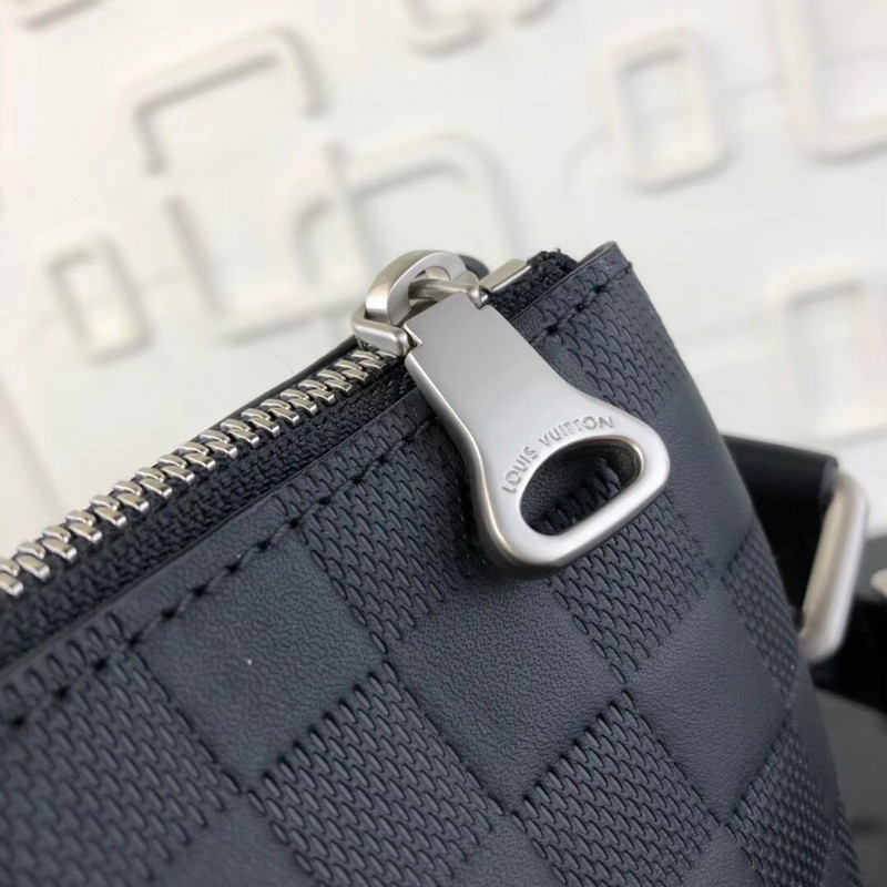 LVT PURSE