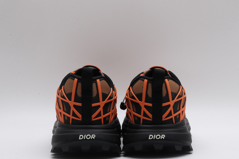dio* sneaker