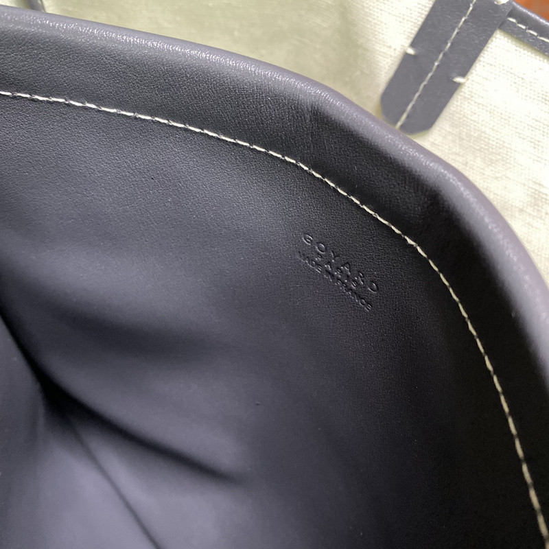 GOYARD PURSE