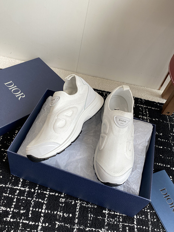 DIO* SNEAKER