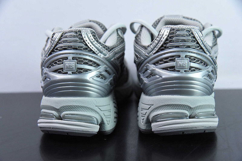 new balance sneaker
