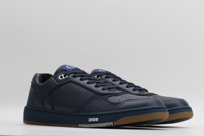dio* sneaker