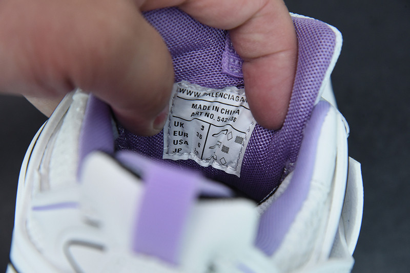 bc track sneaker